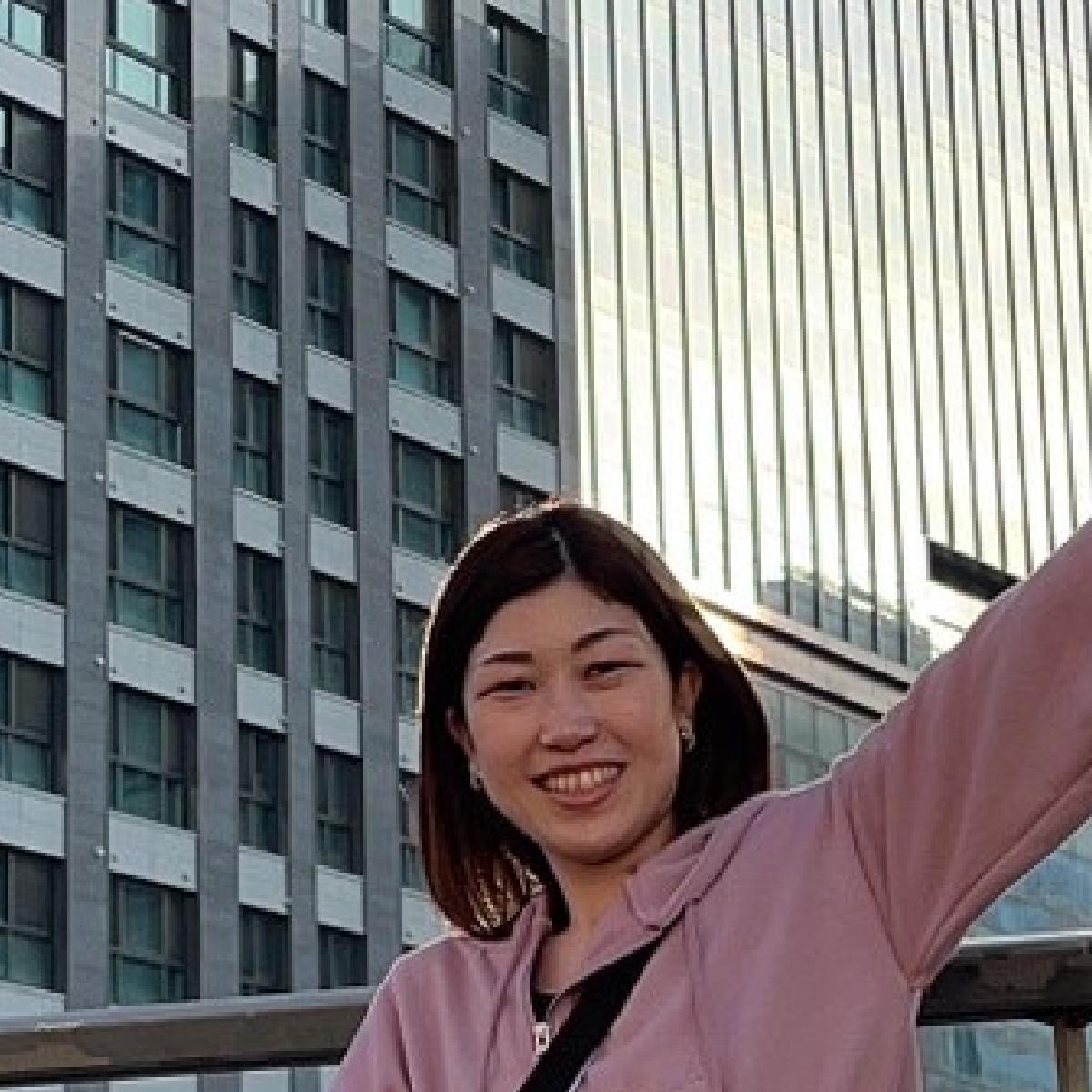 草野　有美